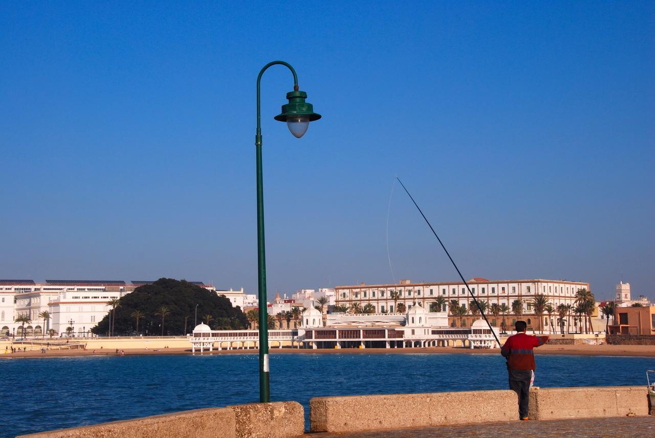 Apartamentos La Caleta De Cádiz Eksteriør bilde